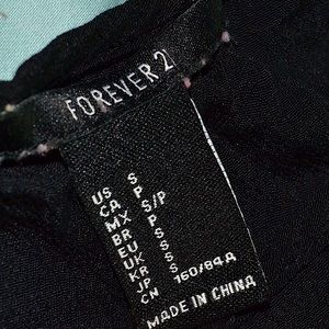 Black Top w/ Shoulder Cutouts — Forever 21